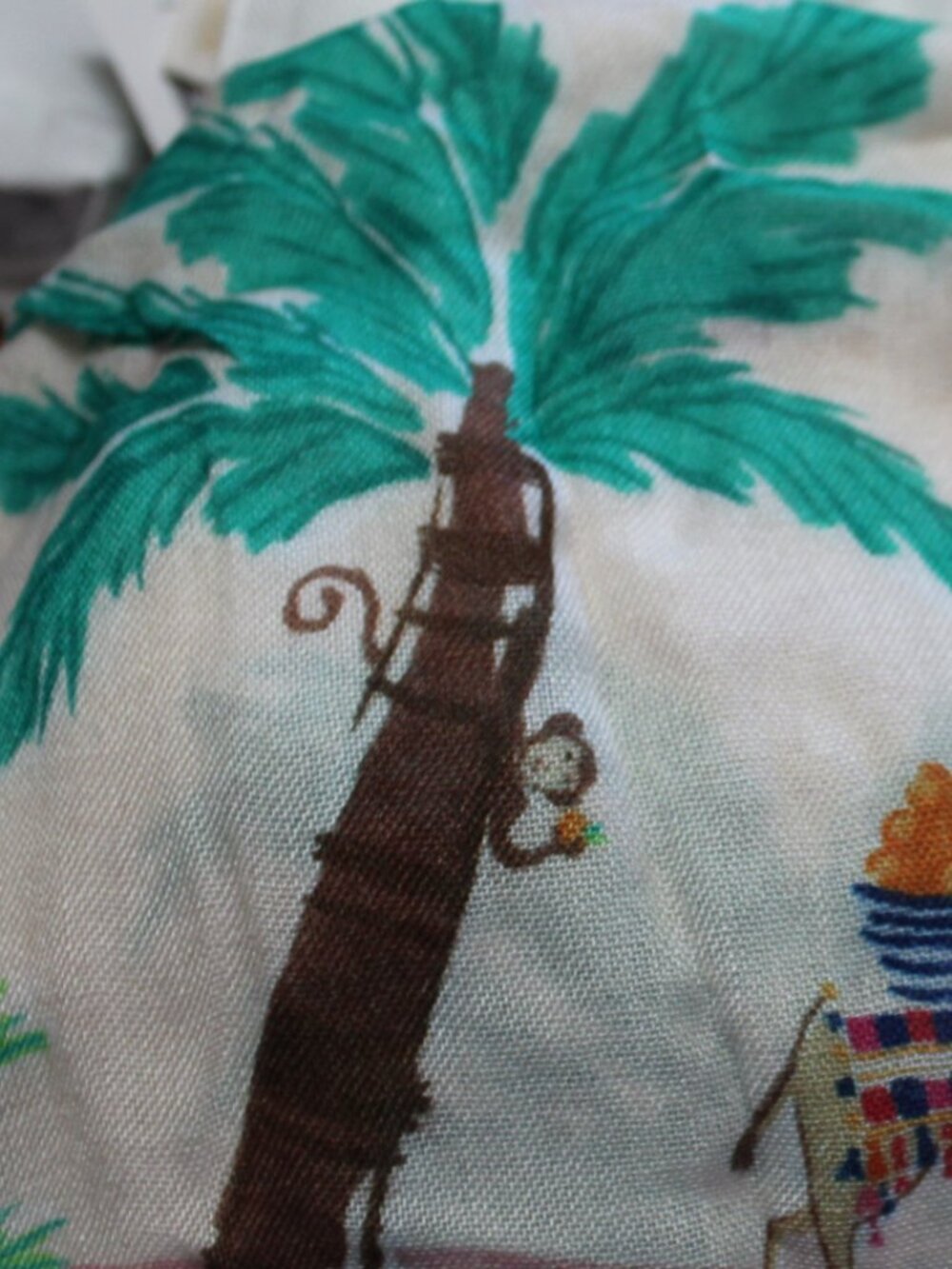 NWT Kate Spade Desert Scarf, Gorgeous! - Picture 11 of 13